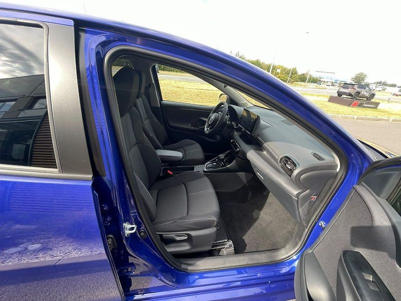 Toyota Yaris 1.5 Hybrid 116K Style - fotka 28 z 28
