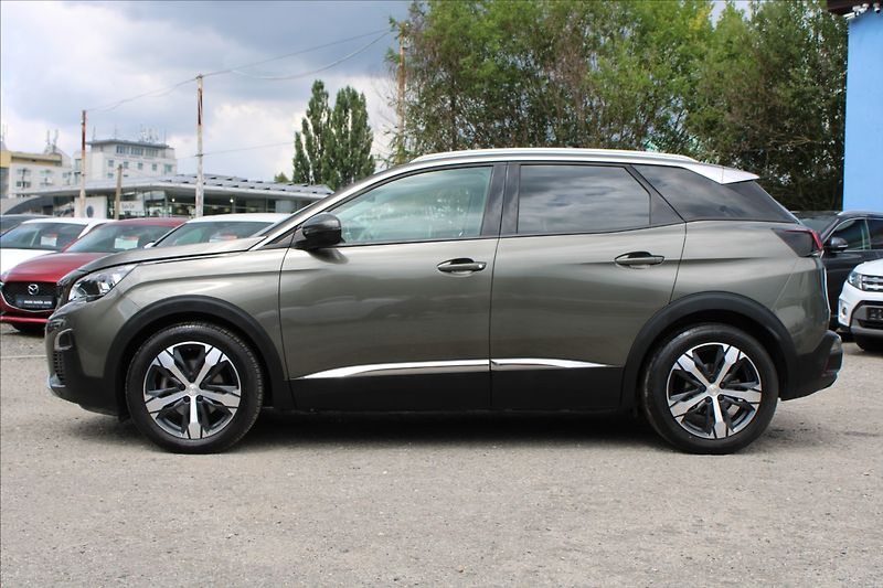 Peugeot 3008 1,2 i 96kW  1.MAJ,ČR,ALLURE - fotka 8 z 35