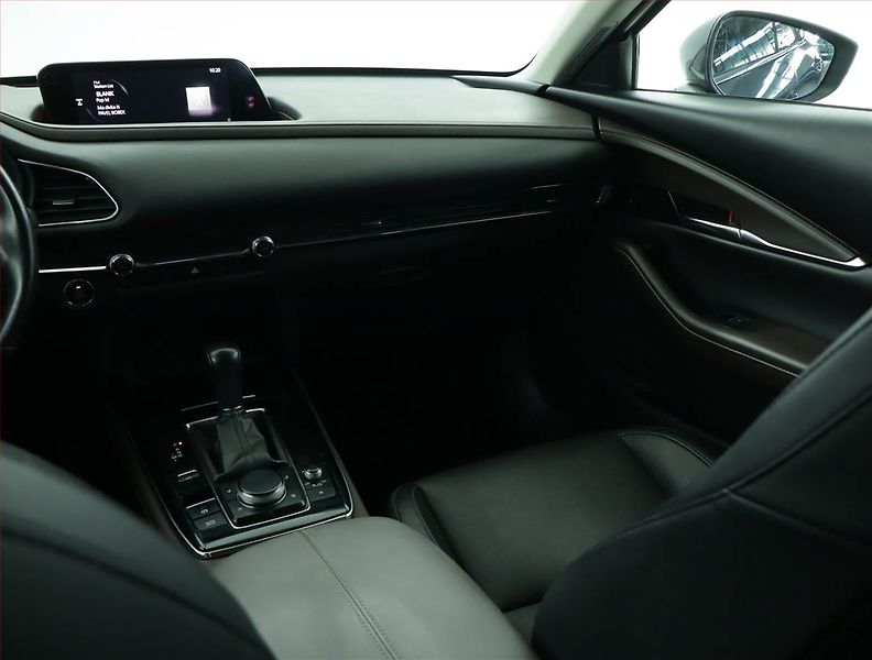 Mazda CX-30 (2021) Skyactiv-G 2.0 - fotka 8 z 19