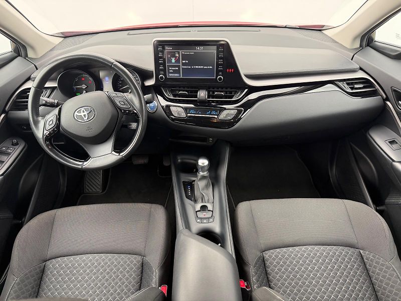 Toyota C-HR 1.8 HSD e-CVT Comfort - fotka 5 z 27