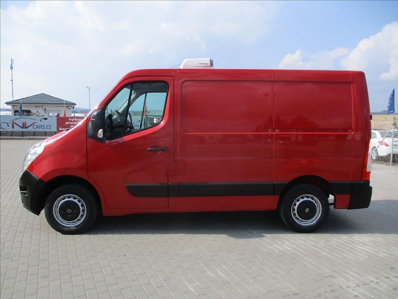 Renault Master 2,3 dCi 110k COOL DPH 12xCZaut - fotka 2 z 35