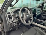 Dodge RAM (2024) 1500, 5.7 V8  Laramie - náhled 24