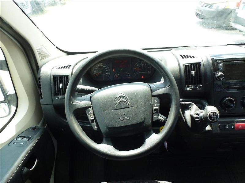 Citroën Jumper 2,0 BlueHDi 130 Plus 33 L3H2 - fotka 33 z 51