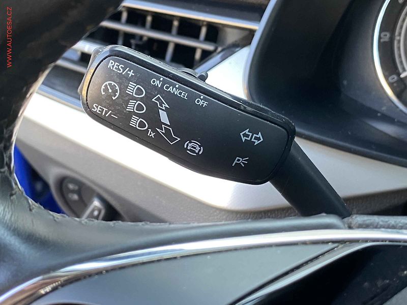 Škoda Kamiq (2020) 1.0 G-TEC, ČR, Style, LED - fotka 13 z 16
