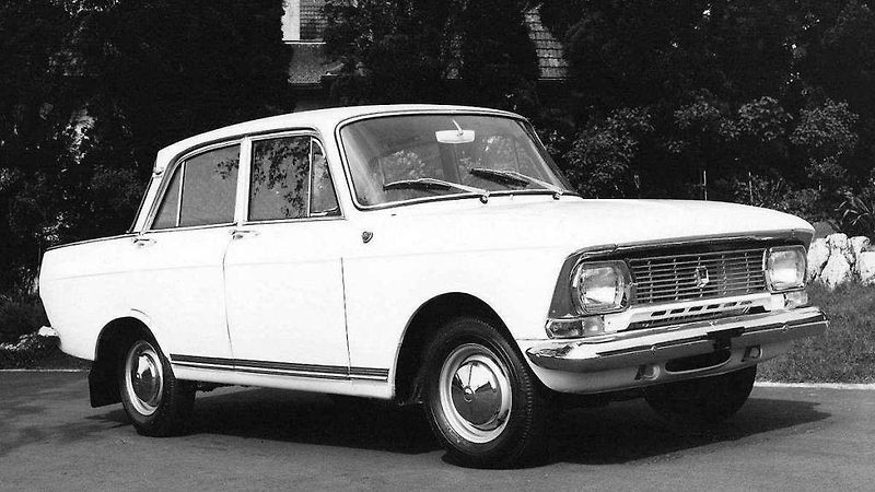Moderní reinterpretace Škody 110 R od studia NOVAGUE.