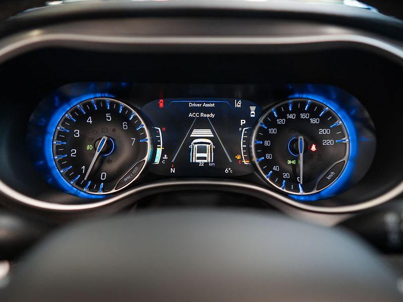Chrysler Pacifica (2026) 3.6 Select AWD, 360 Cam 2x LCD - fotka 22 z 35