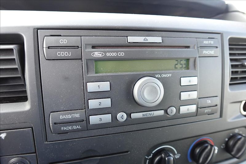 Ford Transit 2,4 TDCi  SKŘÍŇ ČELO - fotka 28 z 30