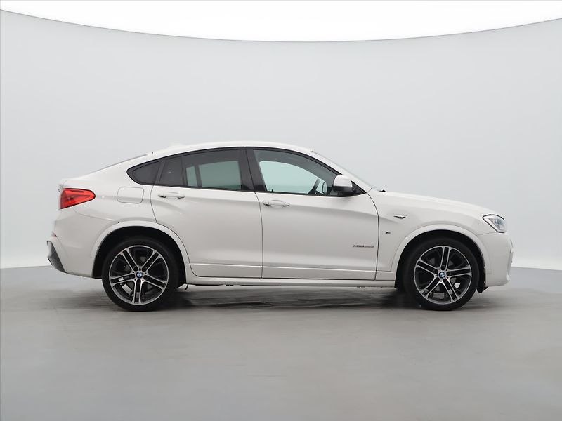 BMW X4 3,0 35xD 230kW CZ M-paket DPH - fotka 8 z 36