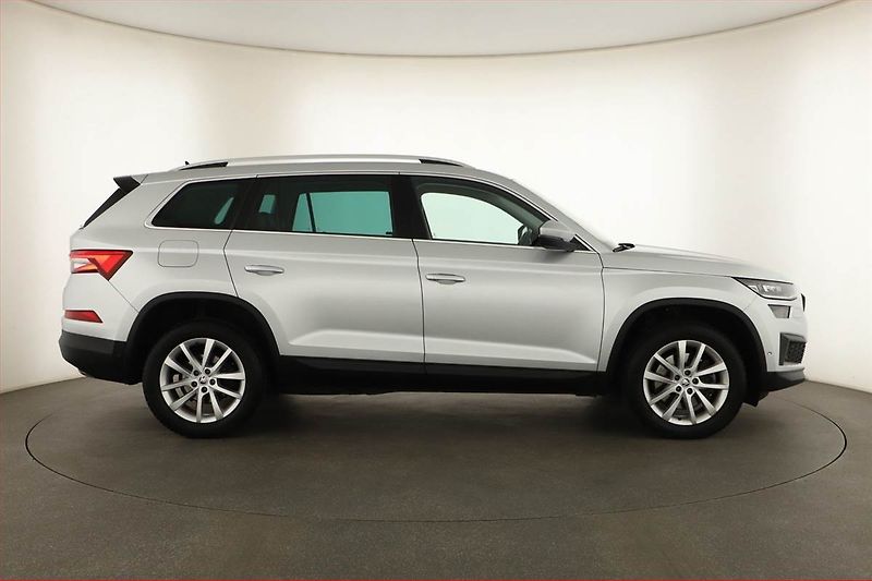 Škoda Kodiaq (2022) 2.0 TDI - fotka 6 z 25