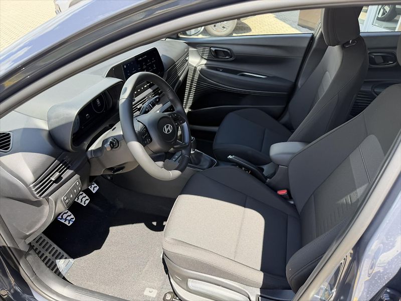 Hyundai Bayon (2026) 1,0 T-GDI 66 kW 6st. man.  GO - fotka 9 z 12