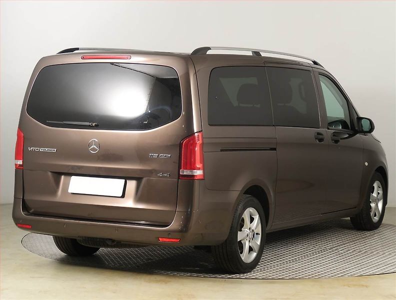 Mercedes-Benz Vito (2017) 119 CDI 4x4, Bus, 8Míst, ČR - fotka 5 z 21
