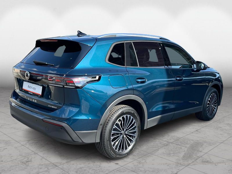 Volkswagen Tiguan 1,5 TSI 150 kW eHybrid People - fotka 2 z 24