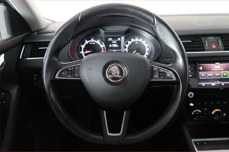 Škoda Octavia (2019) Ambition 1.4 TSI, Tempomat - fotka 15 z 18