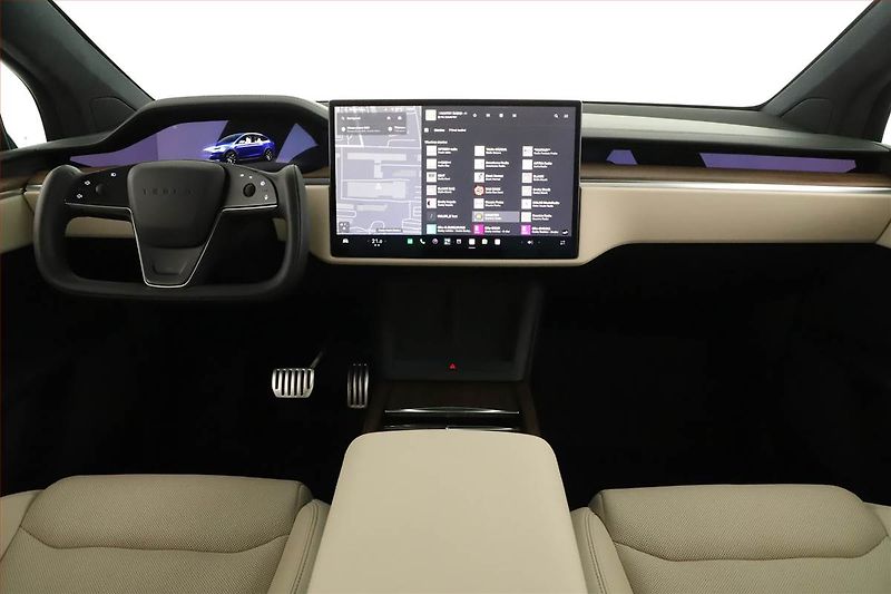 Tesla Model X (2023) Dual Motor, SoH 85% - fotka 15 z 21