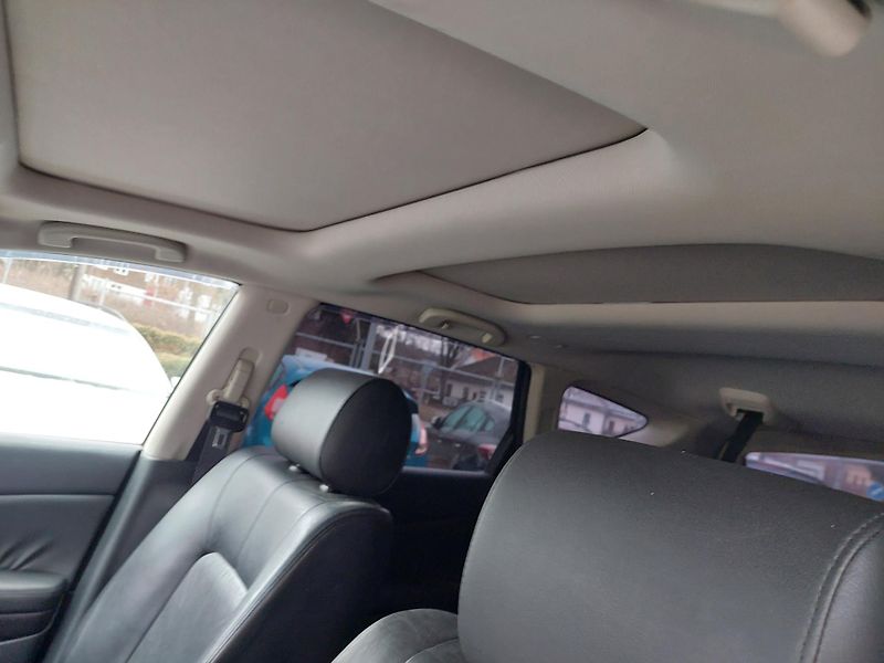 Nissan Murano (2011) II. Tekna dCi 190 4x4 - fotka 11 z 40