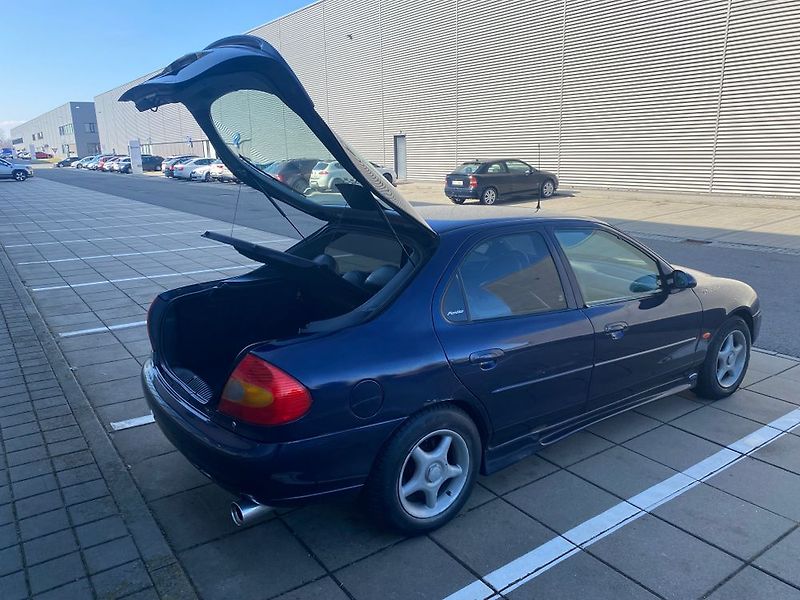 Ford Mondeo (1998) - fotka 29 z 40