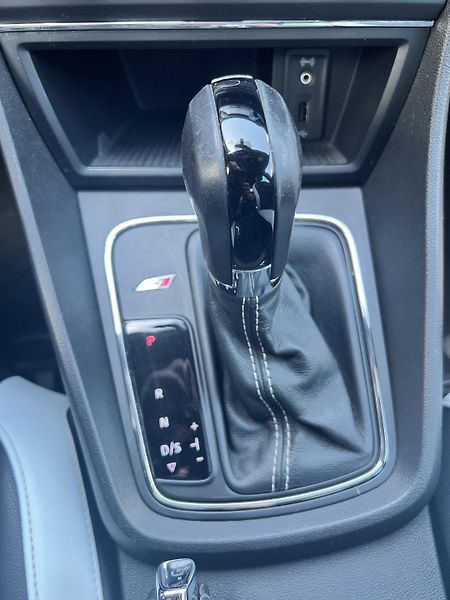 Seat Leon Cupra 280 2.0TSi DSG KŮŽE ALU - fotka 32 z 55