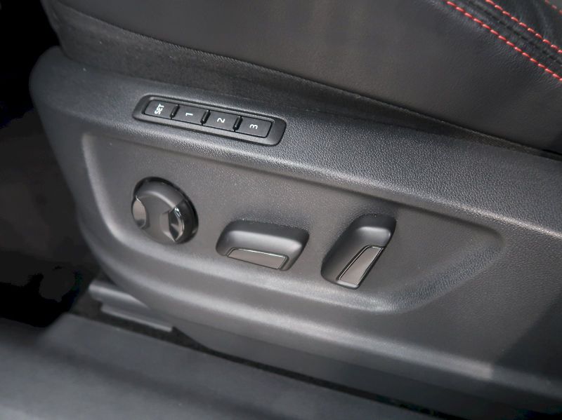 Škoda Kodiaq (2023) RS 2.0TSI 180KW 4x4 DSG TAŽNÉ - fotka 14 z 46