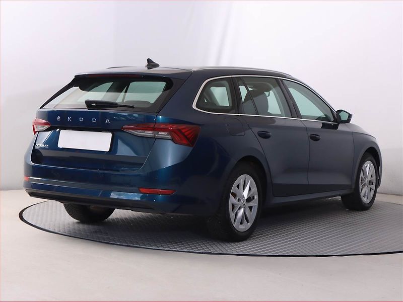 Škoda Octavia (2022) Style 2.0 TDI, Serv.kniha - fotka 5 z 25
