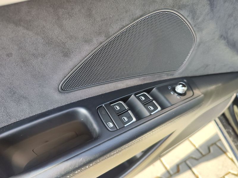 Audi A8 3.0 TDI/190kW V6 Quattro AT. - fotka 34 z 37
