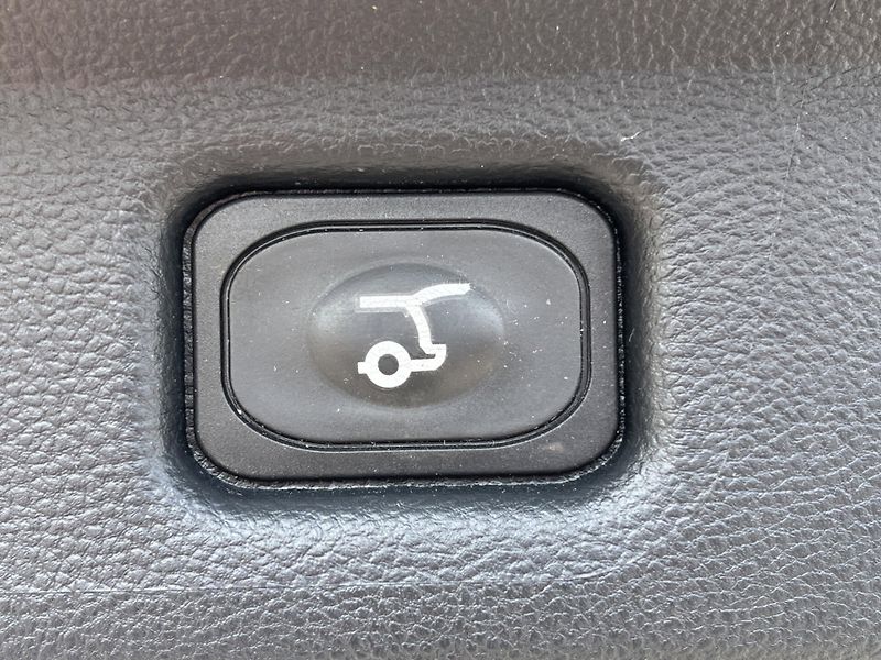 Ford S-MAX (2021) 2.0 Ecoblue 110kW, ČR, 1.maj, - fotka 21 z 25