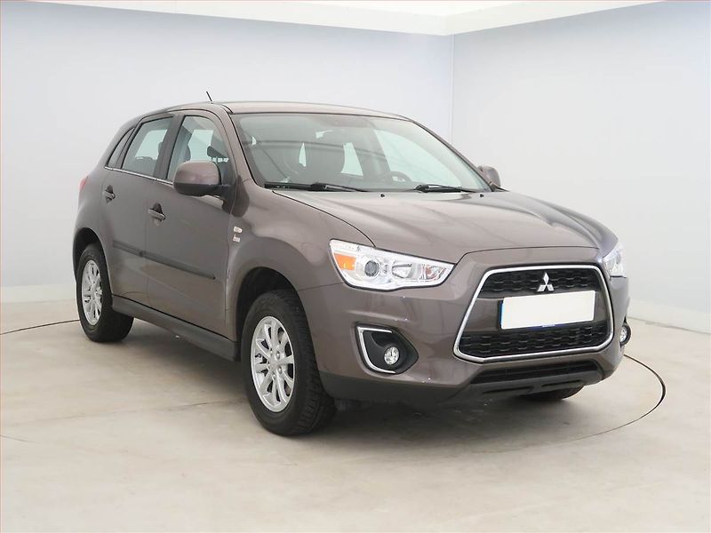 Mitsubishi ASX (2015) 1.6 MIVEC, ČR,1.maj - fotka 1 z 18