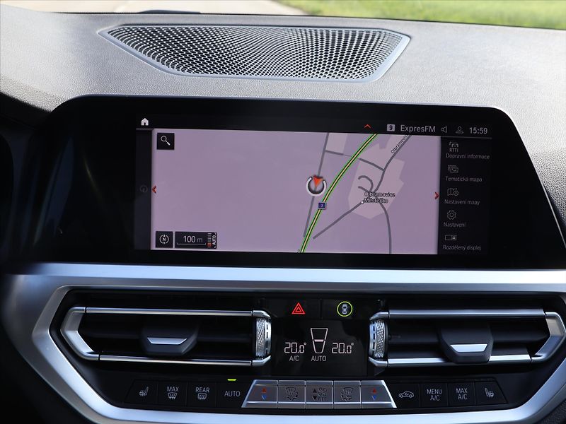 BMW Řada 3 3,0 M340d 250 kW xDrive CZ DPH - fotka 25 z 40