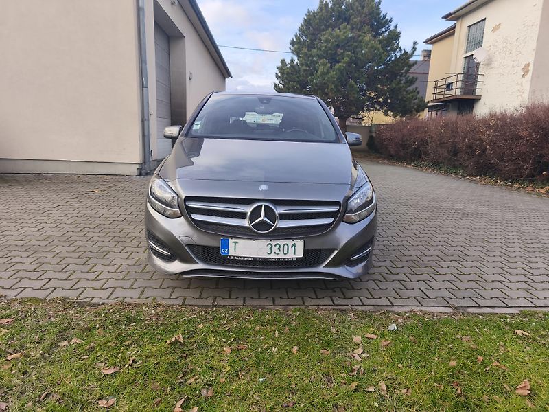 Mercedes-Benz Třídy B (2017) -180d-AUTOMAT - fotka 2 z 21