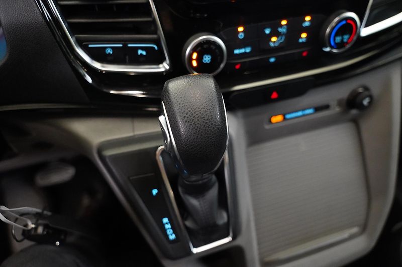 Ford Tourneo Custom - fotka 24 z 28