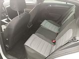Volkswagen Golf 2,0 TDi 110KW R-Line - náhled 10