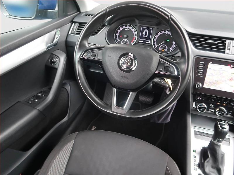 Škoda Octavia (2019) 2.0 TDI, Automat, Navi - fotka 7 z 17
