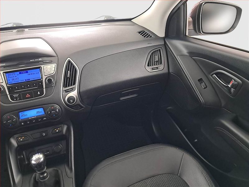 Hyundai ix35 (2012) 2.0 CRDi, 4X4, Tempomat - fotka 8 z 17