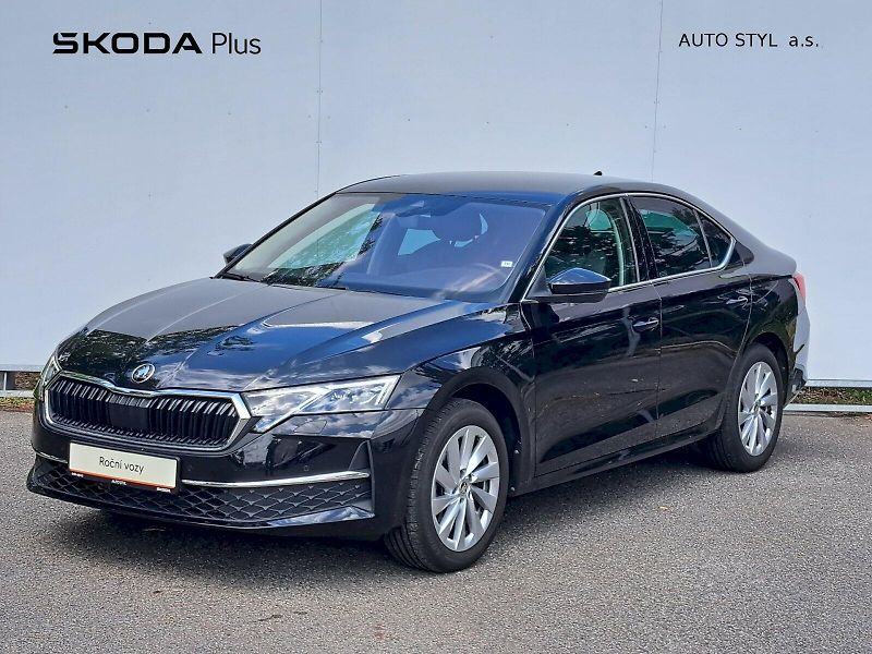 Škoda Octavia (2024) Top Selection 1,5 TSI 110 kW - fotka 1 z 23