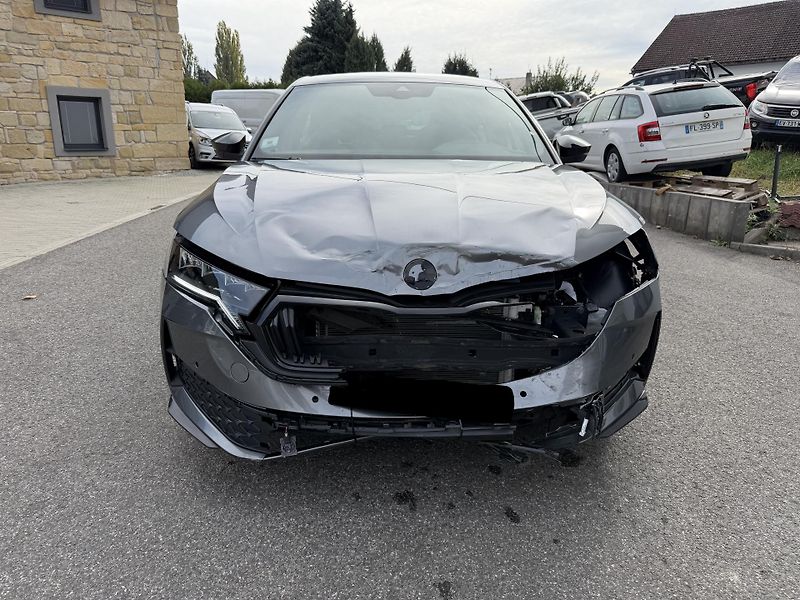 Škoda Octavia 1.5 TSI mHEV 110 kW SPORTLINE - fotka 2 z 22