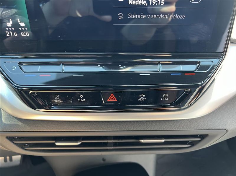 Volkswagen ID.4 Pro Performance 77kwh 92% - fotka 31 z 38