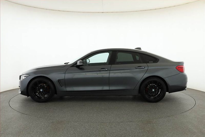 BMW Řada 4 (2018) 420d, Automat, Serv.kniha - fotka 3 z 19