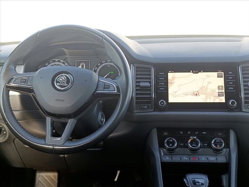 Škoda Kodiaq 2,0 TDi 4x4 DSG 7.míst Navi - fotka 17 z 38