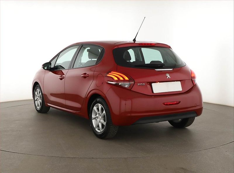 Peugeot 208 (2018) Active 1.2 PureTech, ČR,1.maj - fotka 4 z 14