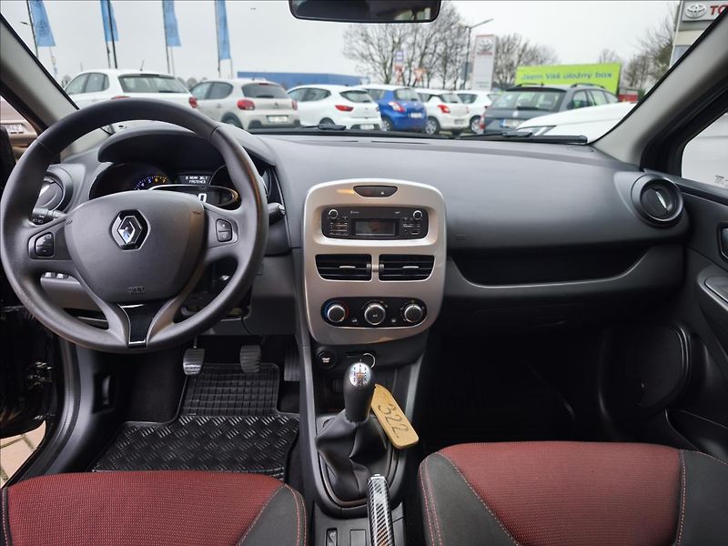 Renault Clio 1,2 16V - fotka 8 z 17