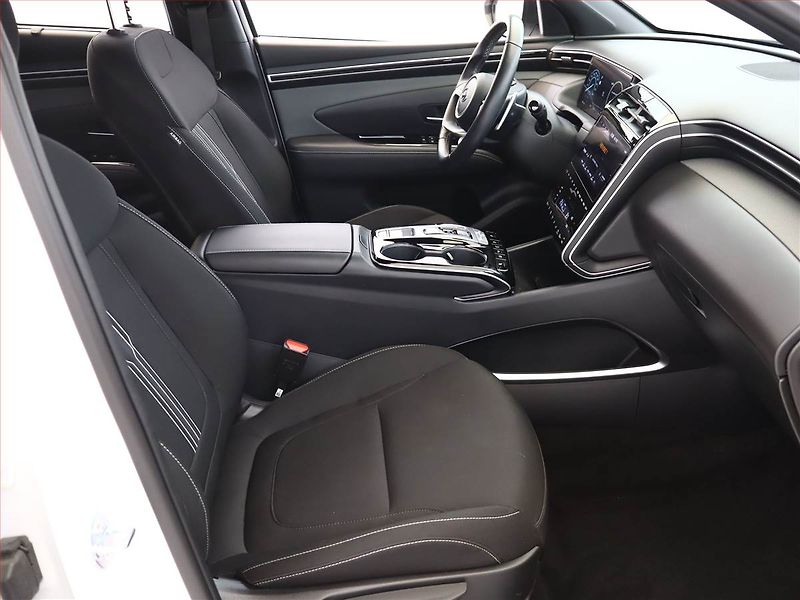 Hyundai Tucson (2023) 1.6 T-GDI 48V MHEV - fotka 7 z 18