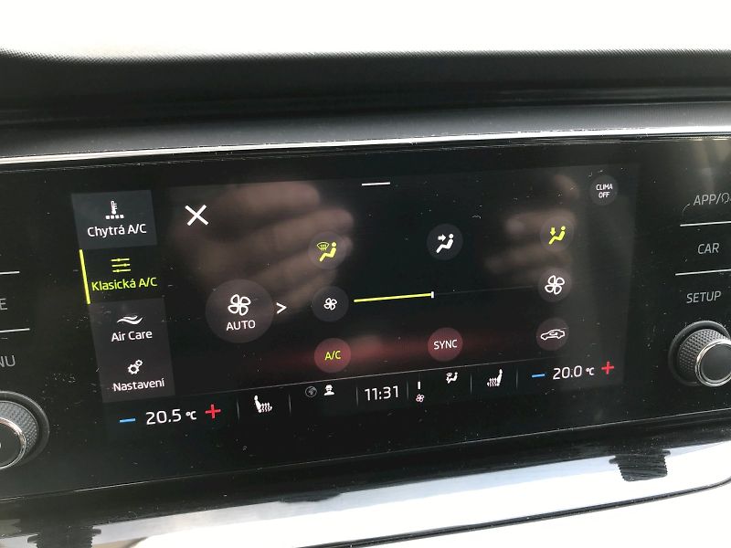 Škoda Octavia (2023) COM AMB TD 110/2.0 M6F - fotka 21 z 24