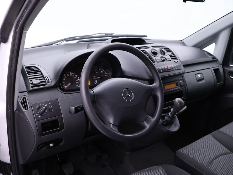 Mercedes-Benz Vito 2,2 110 CDI Long Klima 9-Míst - fotka 18 z 25