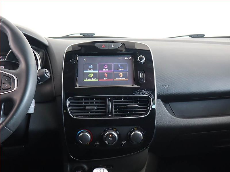 Renault Clio (2018) Limited 0.9 TCe, Navi - fotka 12 z 19