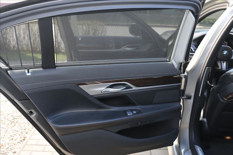 BMW Řada 7 3,0 750LD XDRIVE, ČR, DPH - fotka 63 z 74