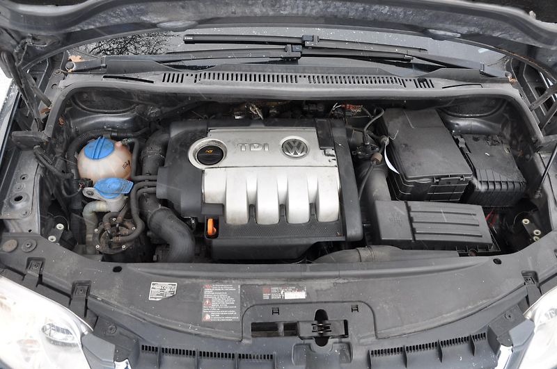 Volkswagen Touran 1.9TDi 77kW  - fotka 11 z 14