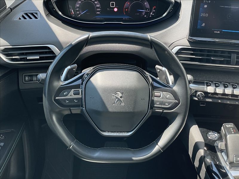 Peugeot 5008 1,5 BlueHDi A8 Allure Pack - fotka 8 z 25