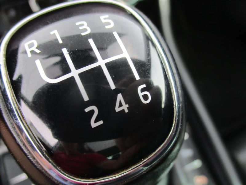 Škoda Superb 2,0 TDi,L&K,PANORAMA,DPH,CZ, - fotka 31 z 50