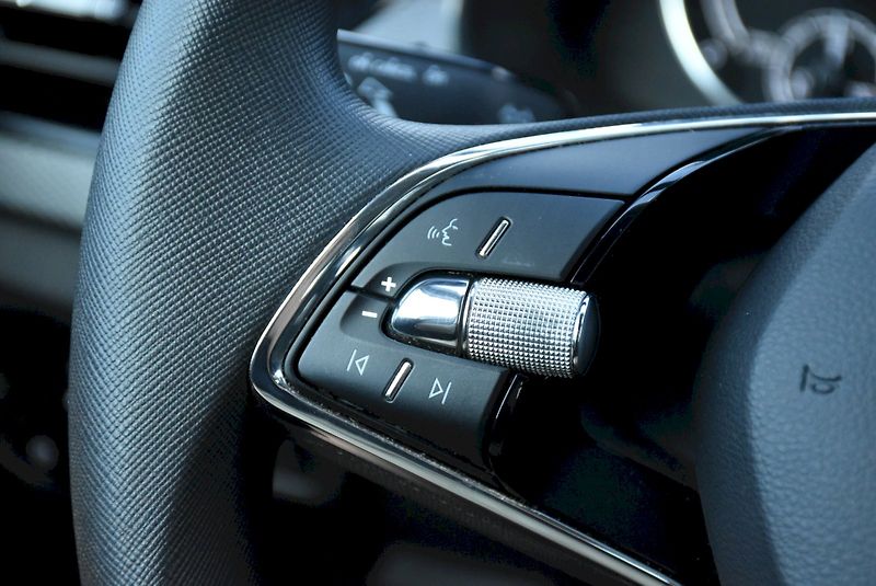 Škoda Kamiq (2024) Fresh 1.0 TSI 81kW - fotka 28 z 32