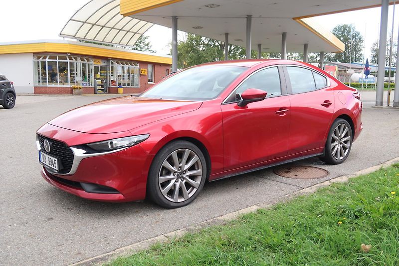 Mazda 3 SDN 2,0G 122k Plus - fotka 3 z 17