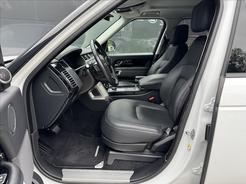 Land Rover Range Rover 4,4 SDV8 VOGUE AWD ČR DPH - fotka 11 z 38